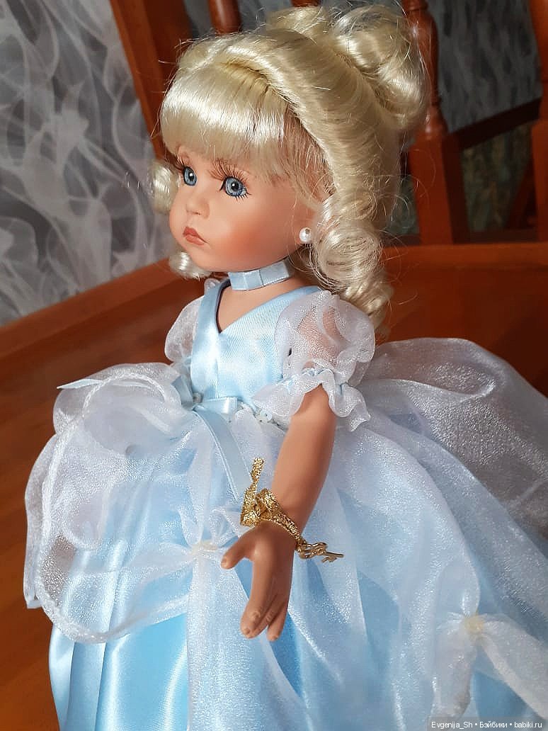 И снова красавицы Линды Рик