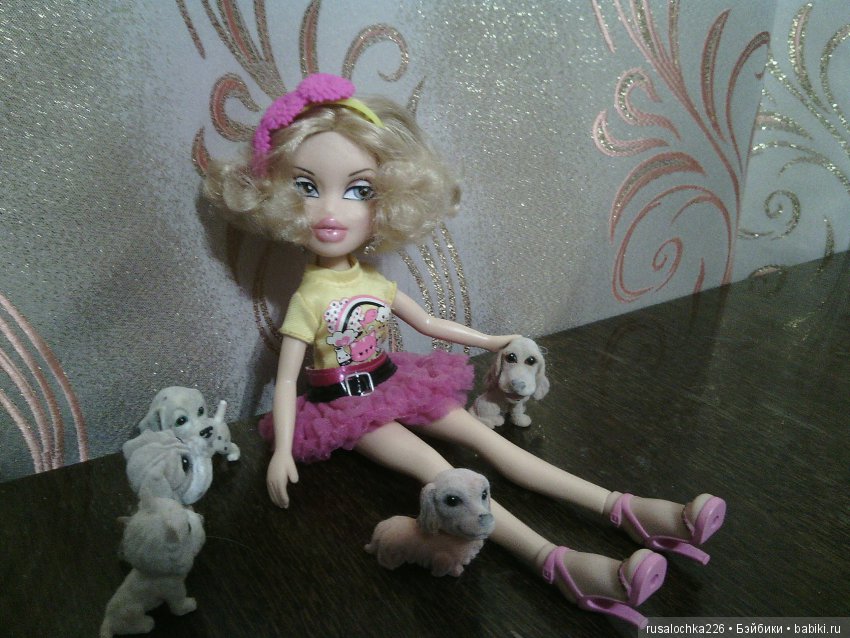 Познакомились с собачками