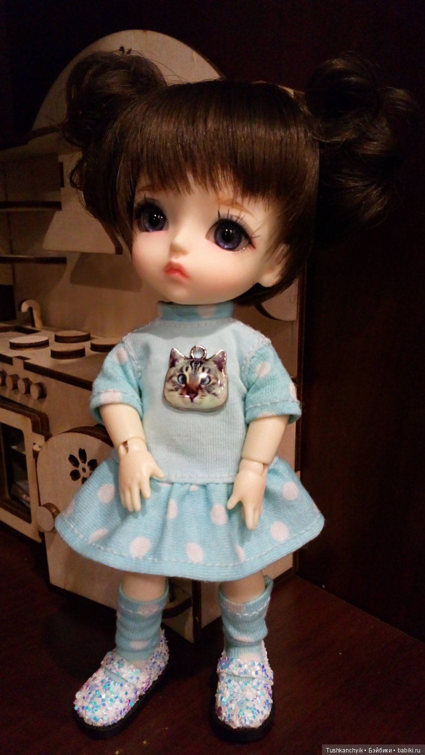 Знакомство. Середина, т. е. то, что осталось за кадром