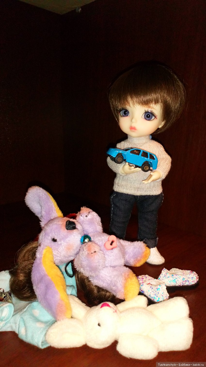 Знакомство. Середина, т. е. то, что осталось за кадром