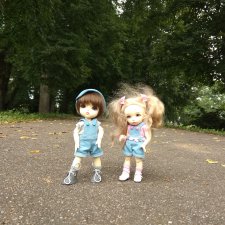 Каролинка и Марик. Парк. Ну почти