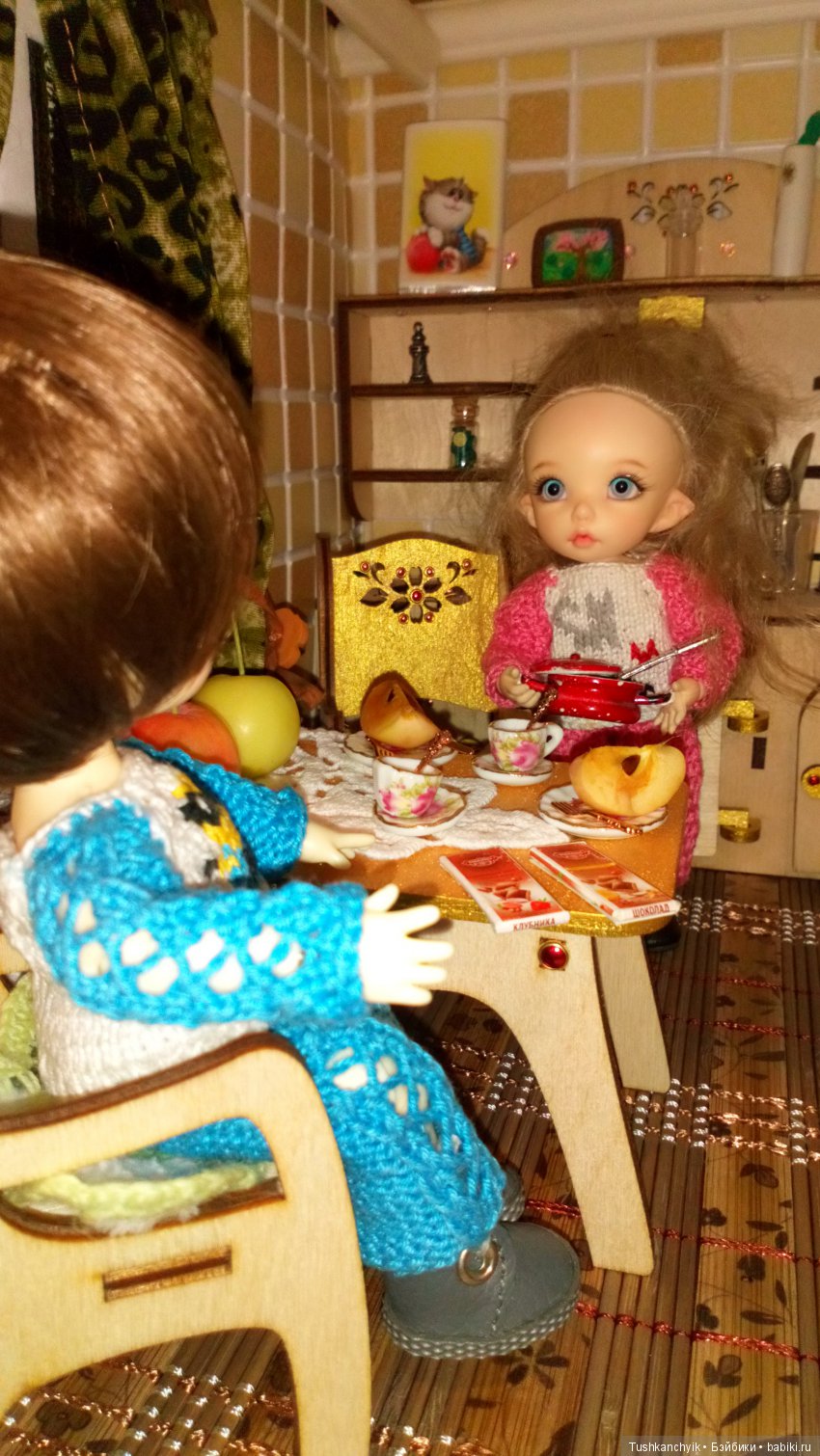 Каролинка и Марик. Урожай. Яблоки