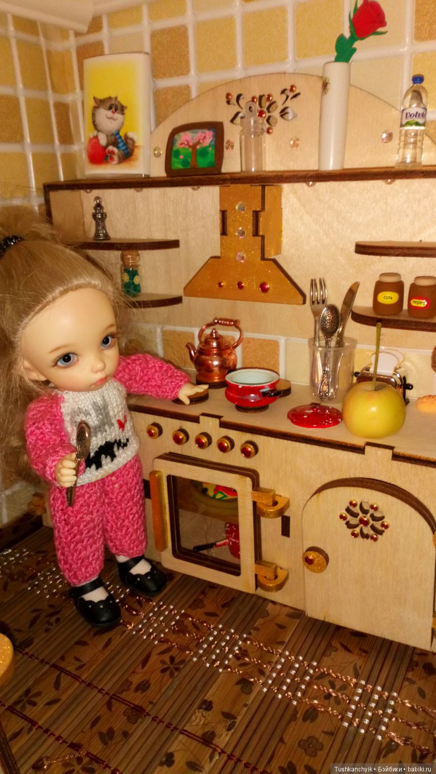 Каролинка и Марик. Урожай. Яблоки