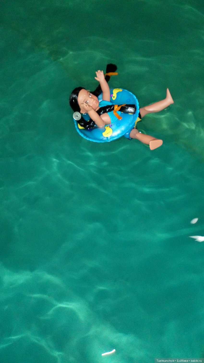 Лана и Кая. American girl mini. Бассейн