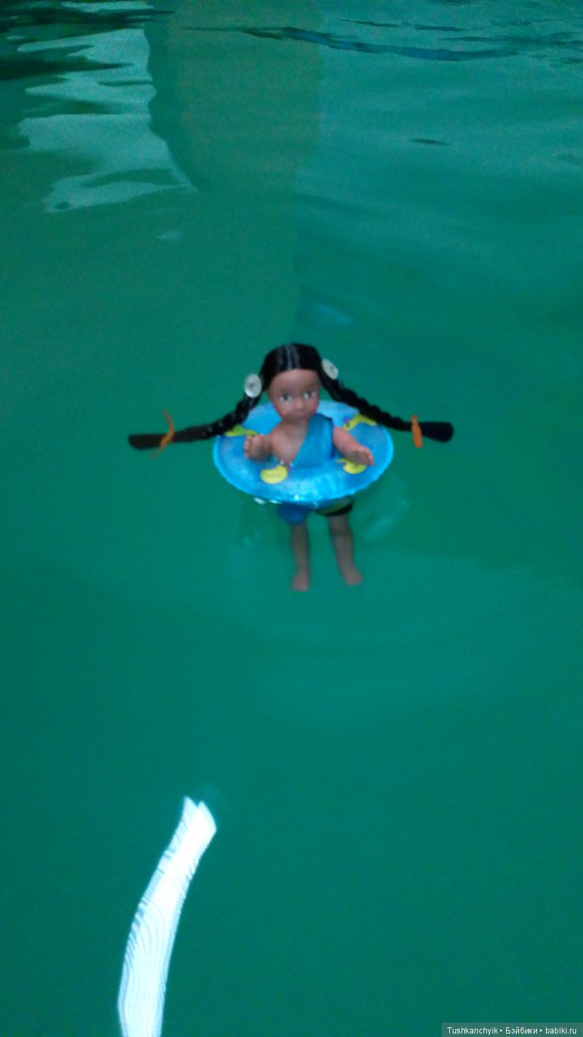 Лана и Кая. American girl mini. Бассейн