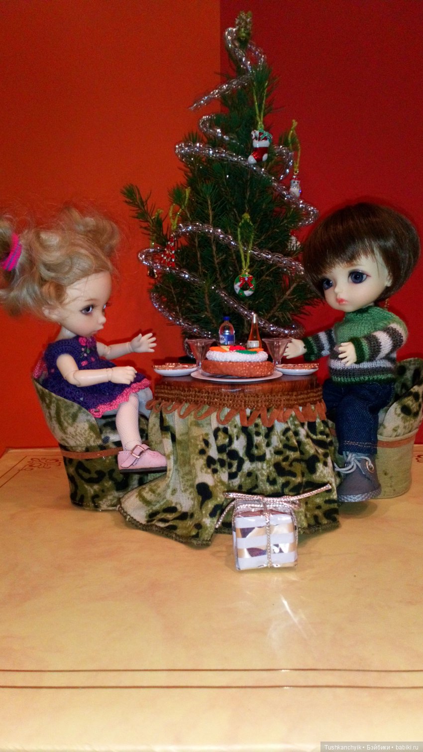 Каролинка и Марик. Новый год