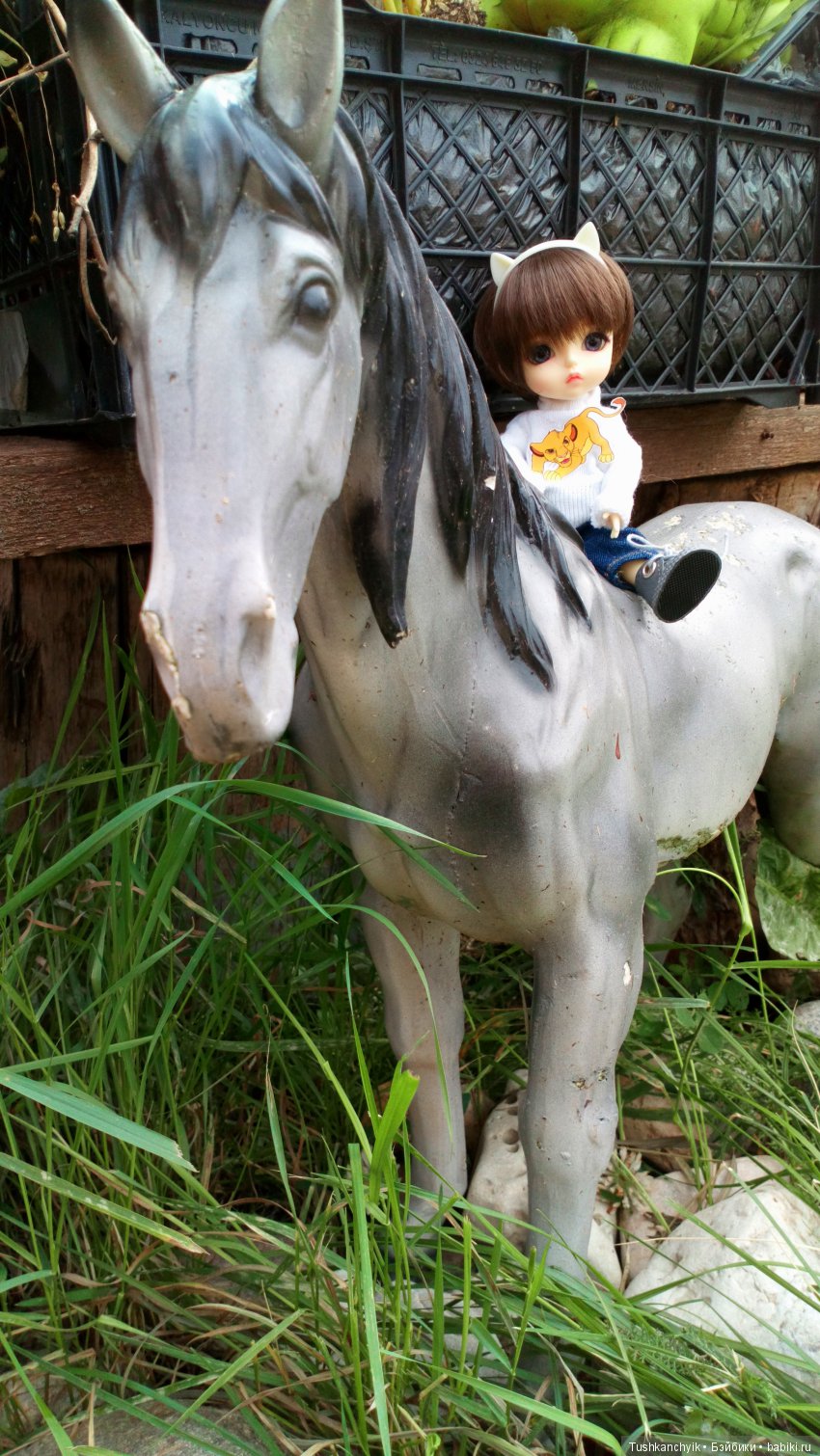 Каролинка и Марик. В гости к лошадкам | Бэйбики Каролинка и Марик. В гости к лошадкам