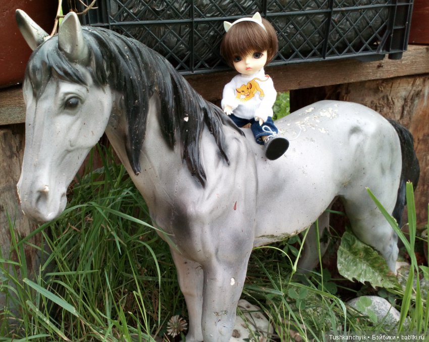 Каролинка и Марик. В гости к лошадкам | Бэйбики Каролинка и Марик. В гости к лошадкам