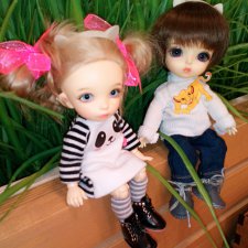 Каролинка и Марик. В гости к лошадкам