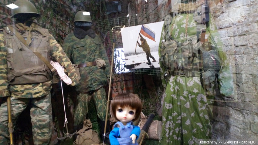 Каролинка и Марик. Малыши в НиНо. Ч. 9. Кремлёвская стена (фото 6)