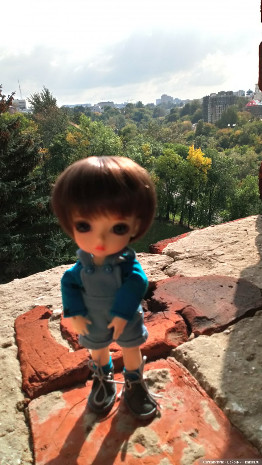 Каролинка и Марик. Малыши в НиНо. Ч. 9. Кремлёвская стена