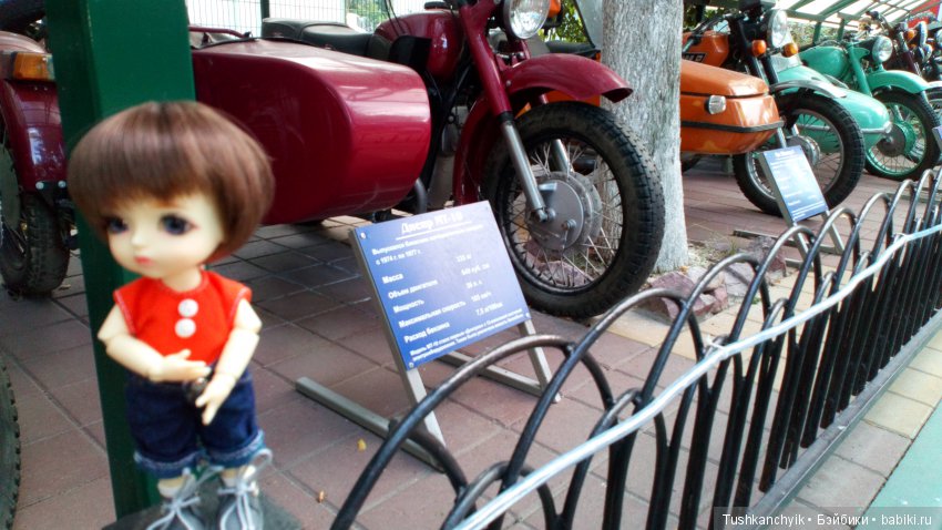 Каролинка и Марик. Малыши в НиНо. Ч. 10. Машинки или Белка - кто лучше (фото 2)