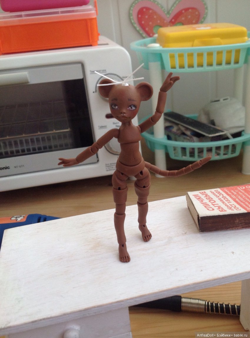 Мышка Лили. Авторская шарнирная кукла. 9,5 см | Бэйбики Мышка Лили. Авторская шарнирная кукла. 9,5 см (фото 4)