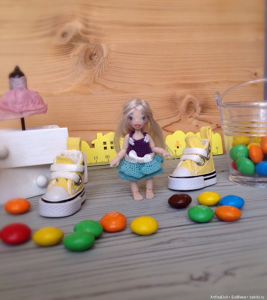 Крошка Молли. Рост 5'5 см. Какой большой этот мир