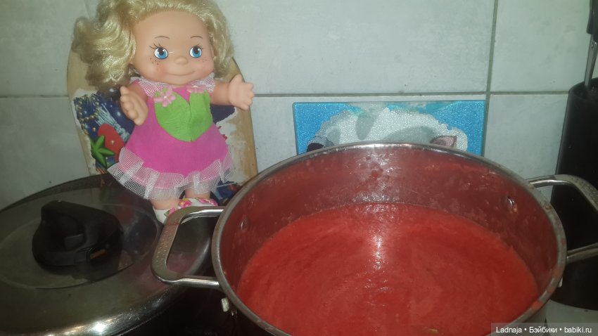 Маринки готовят лечо — Российские куклы Весна (фото 4)