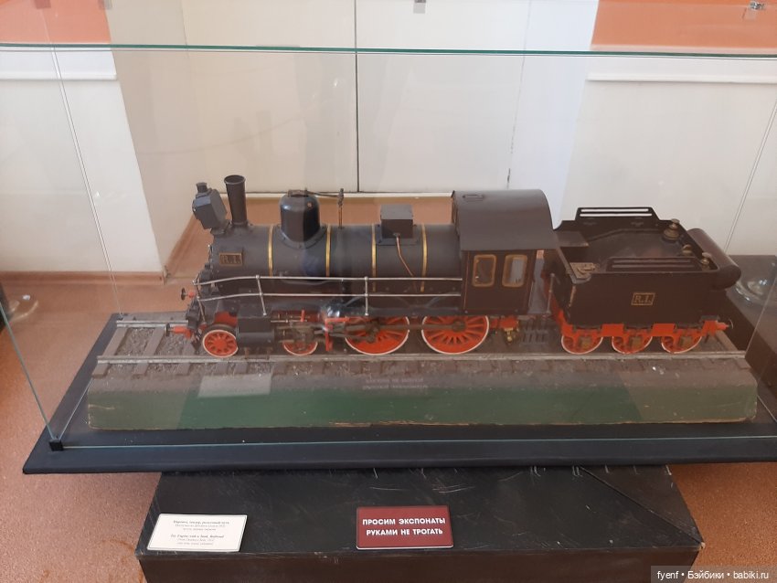 Крашу, крашу я заборы — Музеи кукол и фабрики игрушек: фоторепортажи