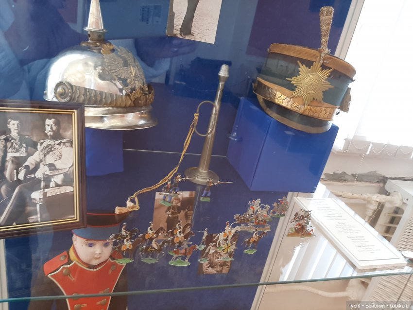 Крашу, крашу я заборы — Музеи кукол и фабрики игрушек: фоторепортажи (фото 3)