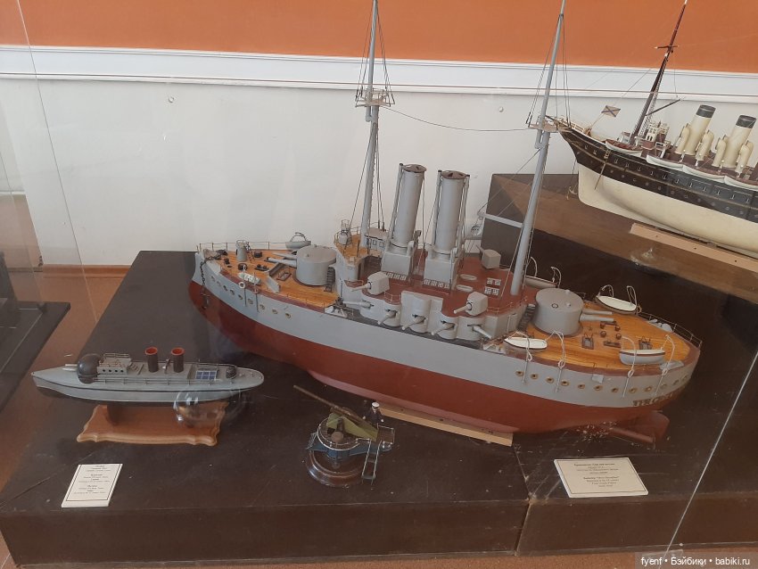 Крашу, крашу я заборы — Музеи кукол и фабрики игрушек: фоторепортажи