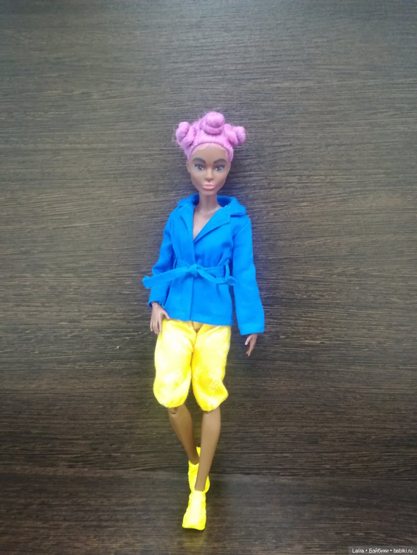Шоколадка — Куклы Barbie (Барби): Looks (фото 2)