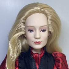 Портретная Алиса Кингсли (Миа Васиковска) от Jakks Pacific (2016)