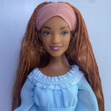 Поющая портретная Ариэль (Холли Бейли) от Shop Disney (2023)