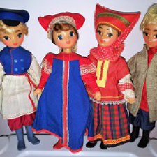 Распродажа в шопике: куклы в музейной сохранности, этикетка!