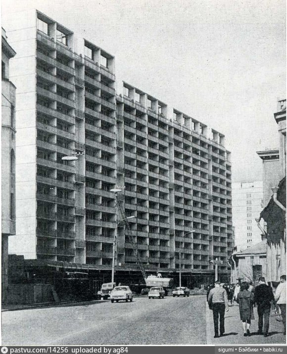 Маршруты московские... За Москвой-рекою есть Полянка