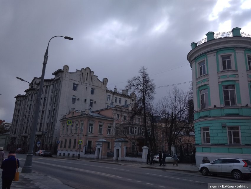 Маршруты московские... За Москвой-рекою есть Полянка