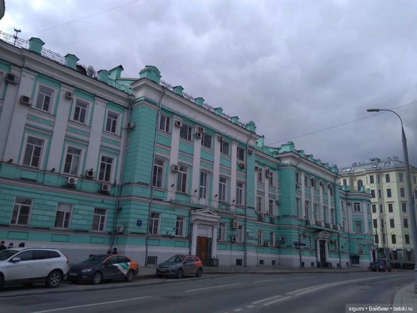 Маршруты московские... За Москвой-рекою есть Полянка