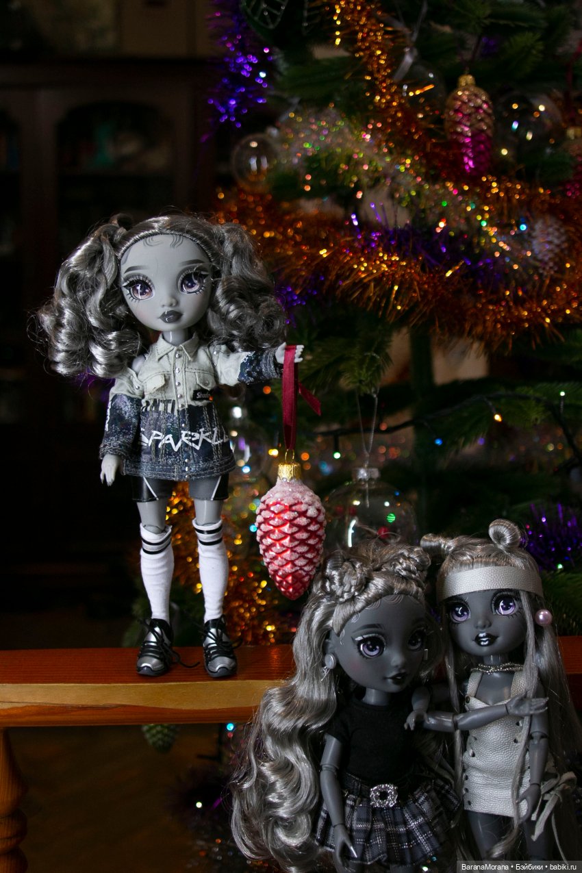 Наряжаем елку в тишине зимней ночи