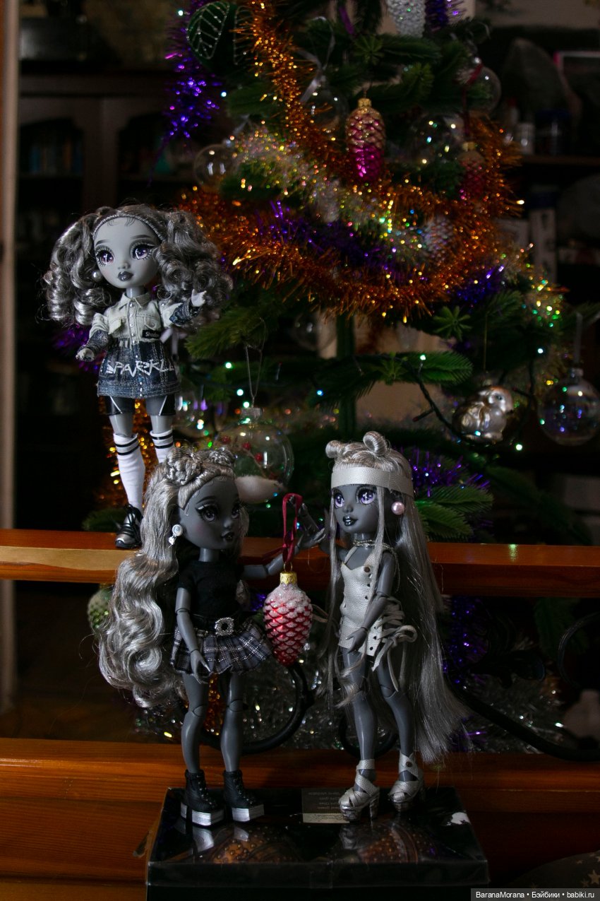 Наряжаем елку в тишине зимней ночи