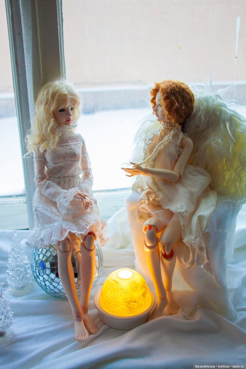 Начало зимних сумерек, разговоры близняшек