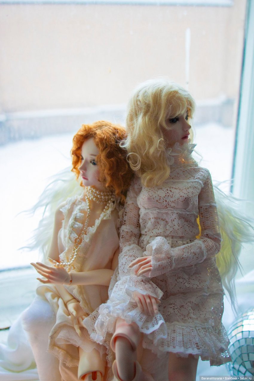 Начало зимних сумерек, разговоры близняшек