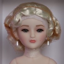 Марвис от Руби Ред, Marvis Ruby Red