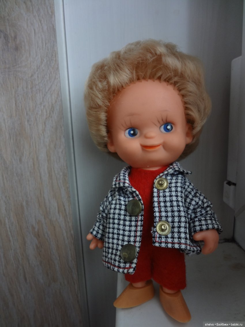 Вспомнилось.... Те, кого когда-то любил, остаются с нами, пусть даже на фотографиях