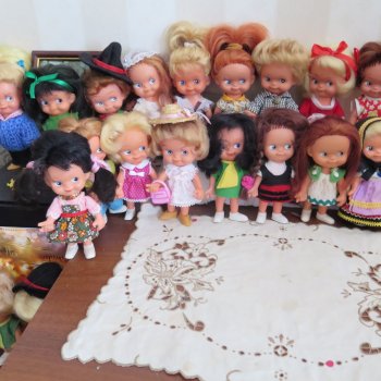 Вспомнилось.... Те, кого когда-то любил, остаются с нами, пусть даже на фотографиях