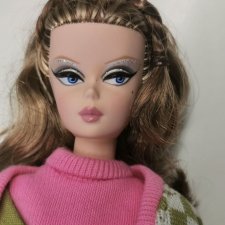 Principessa Silkstone Barbie Doll 795317