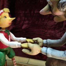 Ожившие куклы деды Юрлы: Папа Карло и Буратино