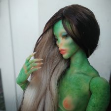 Процесс росписи ящера