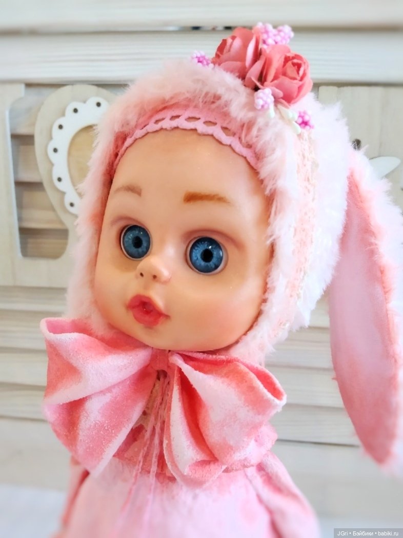 Новая жизнь старой куклы. Розовый кролик