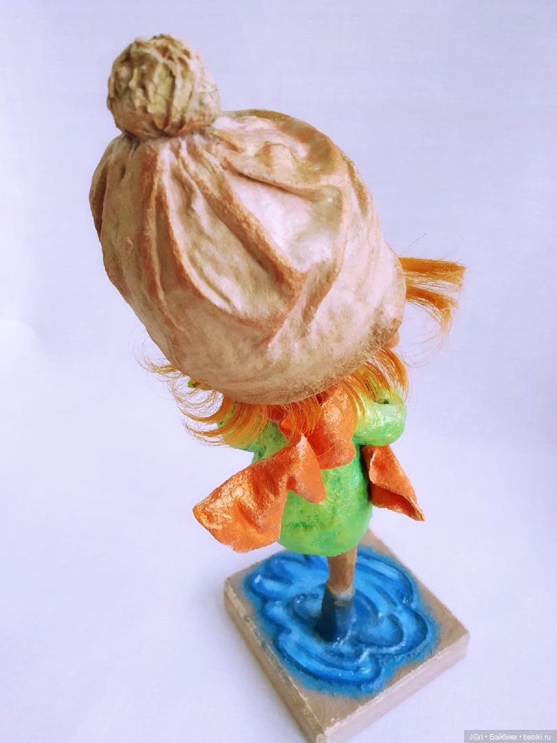 Новая жизнь старой куклы. Цветы для мамы