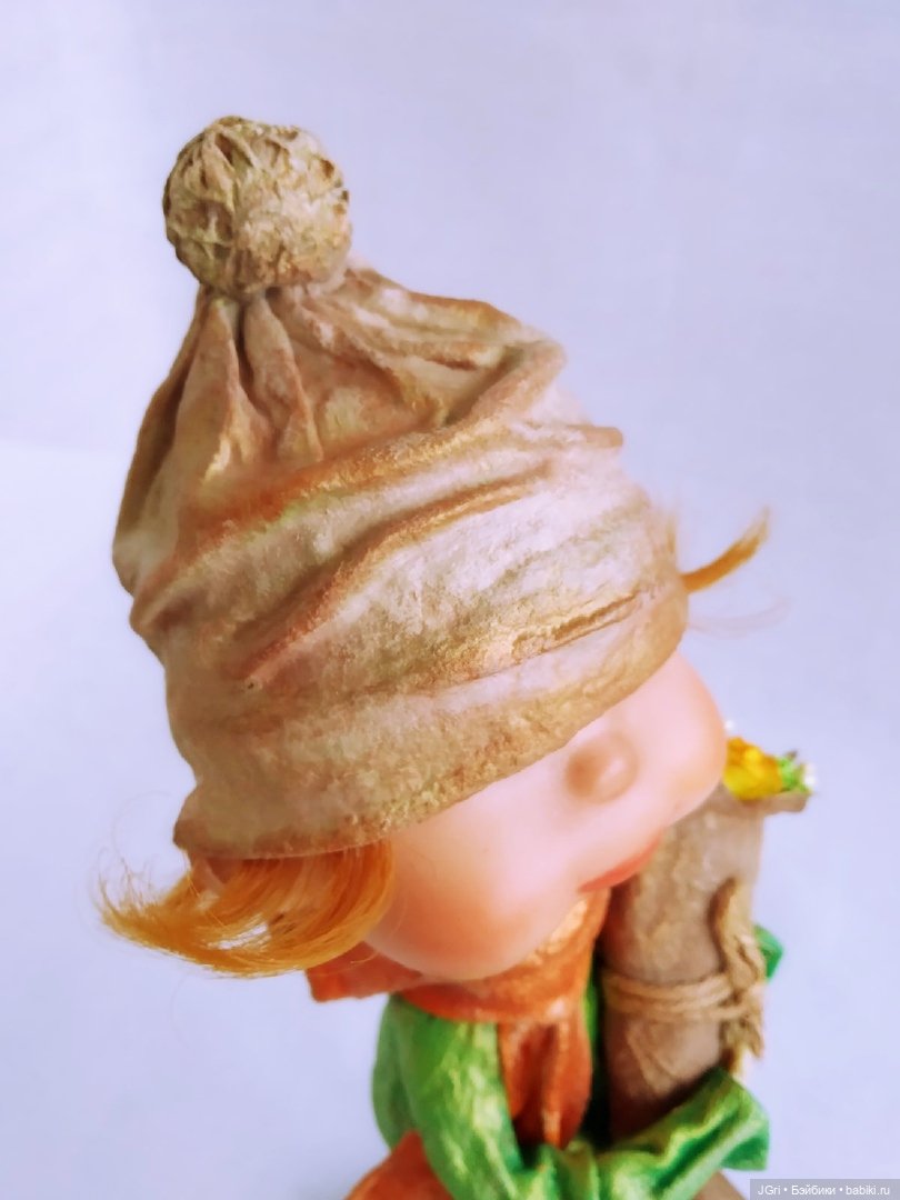 Новая жизнь старой куклы. Цветы для мамы