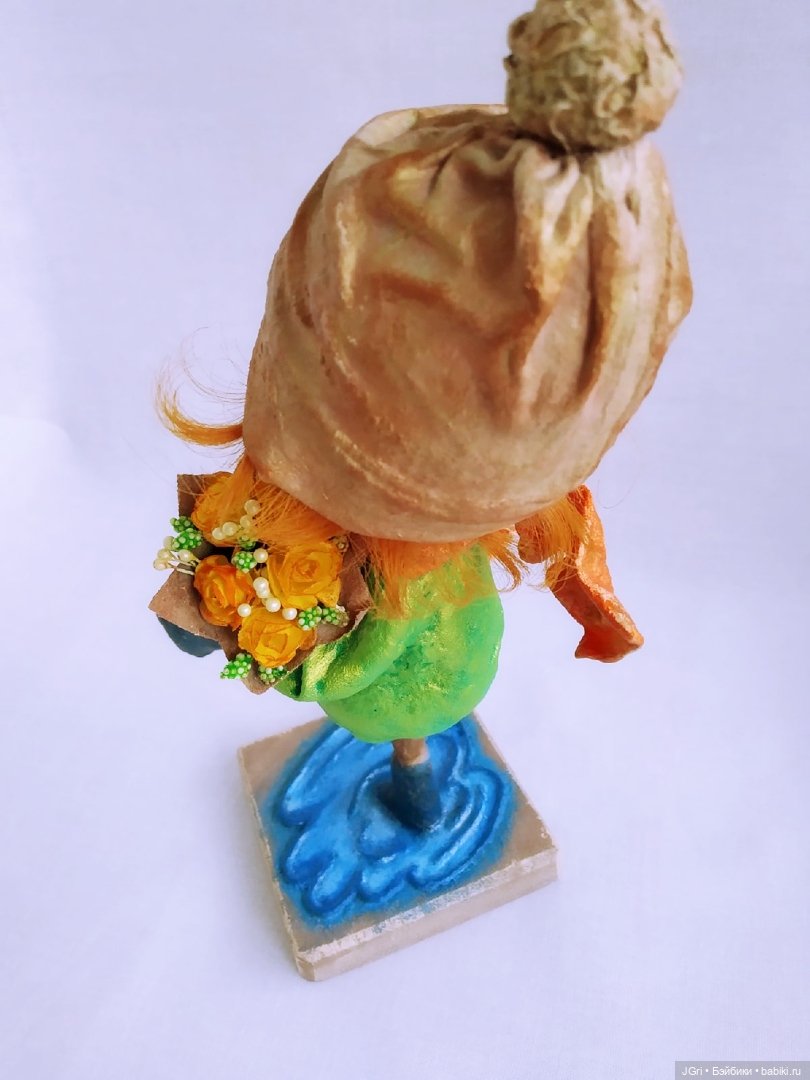 Новая жизнь старой куклы. Цветы для мамы