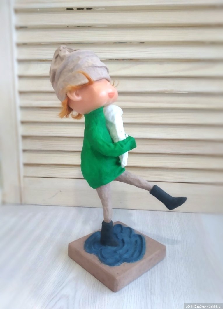 Новая жизнь старой куклы. Цветы для мамы