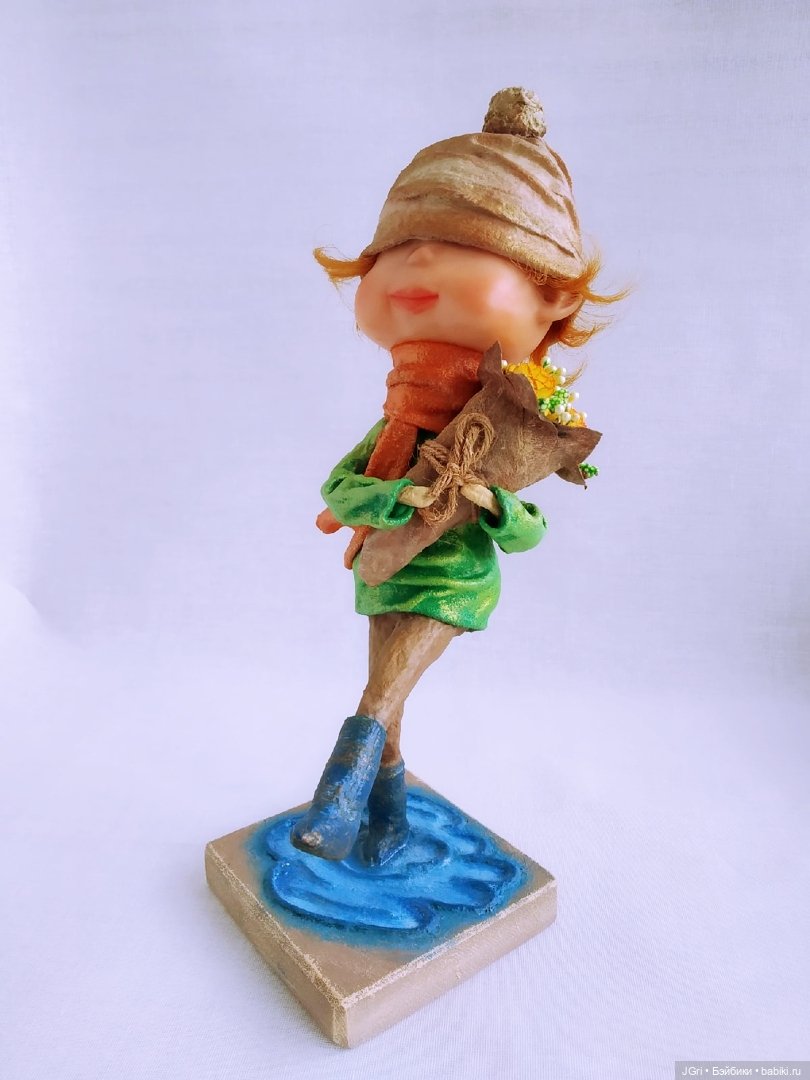 Новая жизнь старой куклы. Цветы для мамы