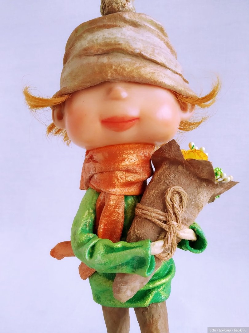 Новая жизнь старой куклы. Цветы для мамы