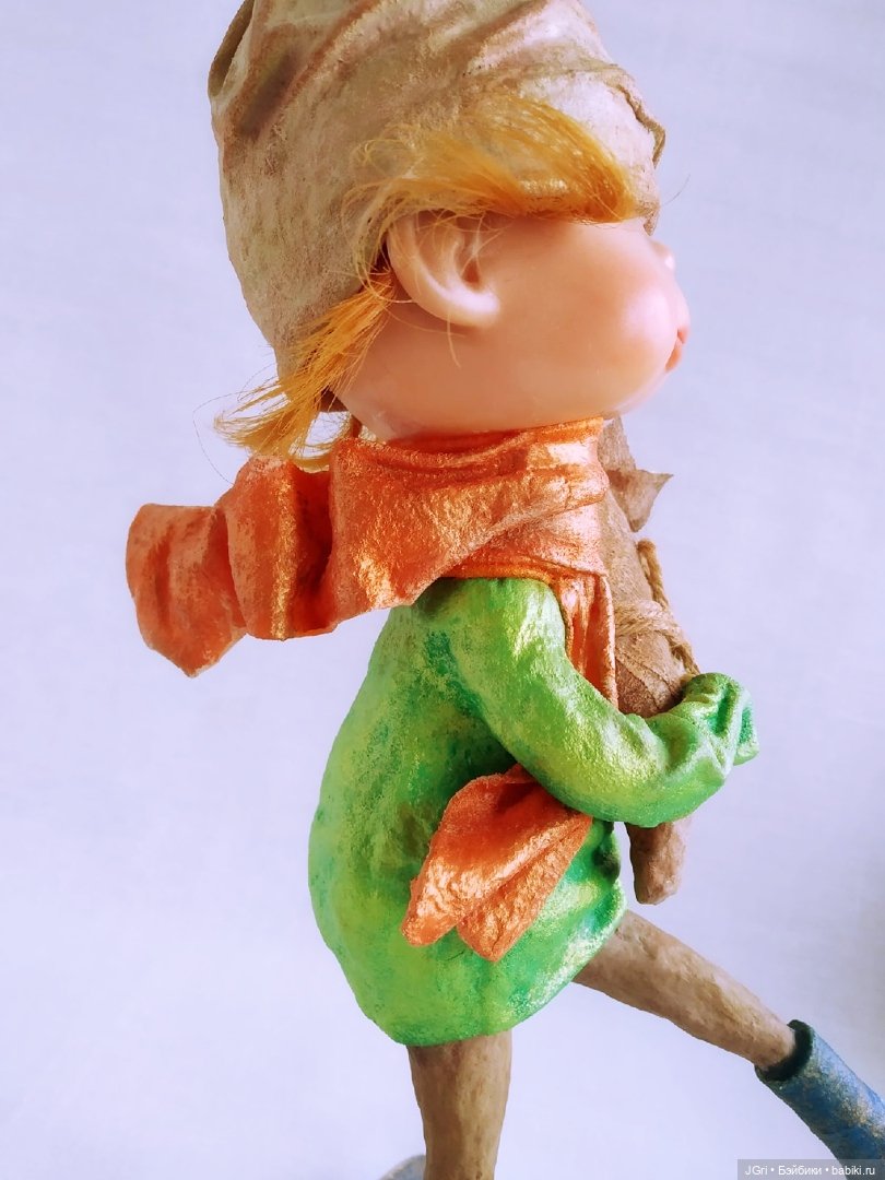 Новая жизнь старой куклы. Цветы для мамы