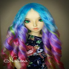 Очередной яркий парик