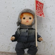 Зимой очень хочется куклу