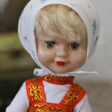 Яркое платье